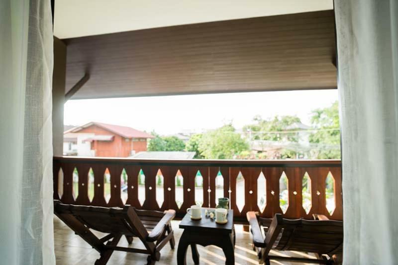 Sriananpura Hotel Chiang Mai Exterior photo